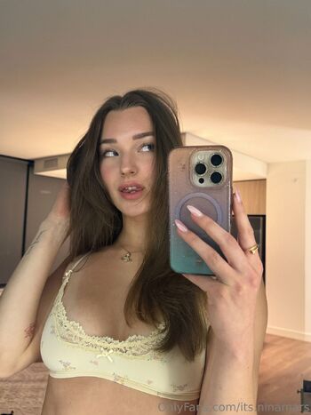 Nina / its.ninamars nude photo #14