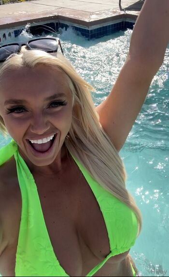 Holly Da / itshollyday nude photo #17