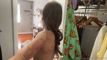 Karma-Kimberl / itsonlykarma nude photo #20