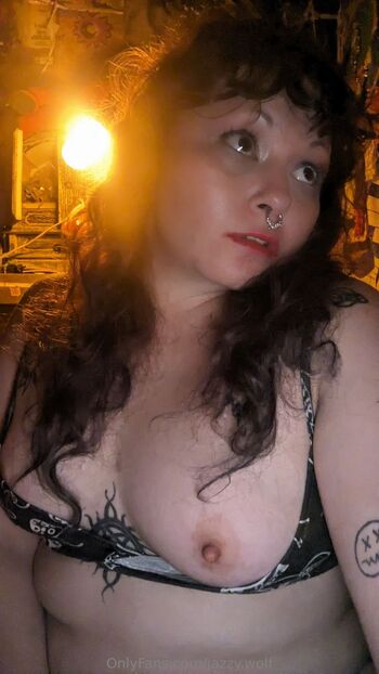 jazzy.wolf nude photo #11