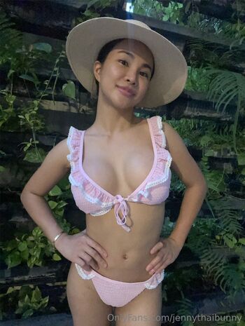 OnlyFans / jennythaibunny nude photo #28