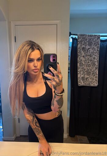 jordanlewis18 nude photo #4