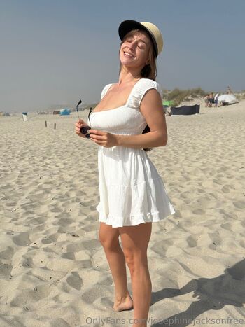 josephinejacksonfree nude photo #17