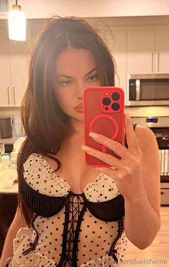 kailithorne nude photo #6