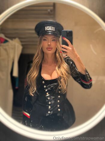 katya.evill nude photo #10
