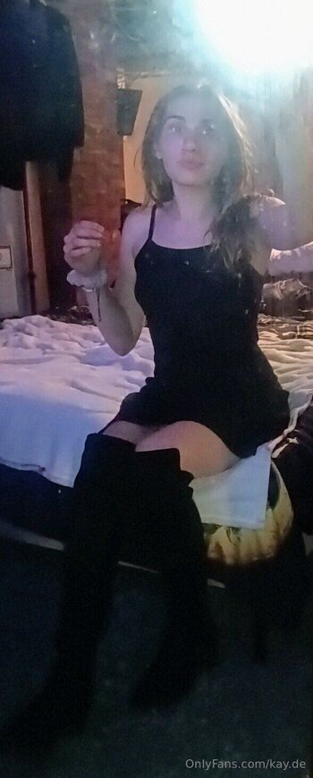 Kayde nude photo #3