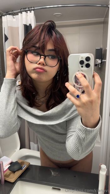 Kiyana V / kianavi nude photo #3