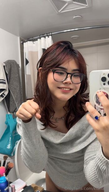 Kiyana V / kianavi nude photo #8