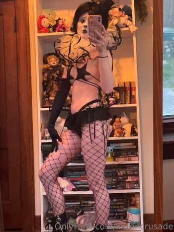 elaine arbo / kittencrusade nude photo #17