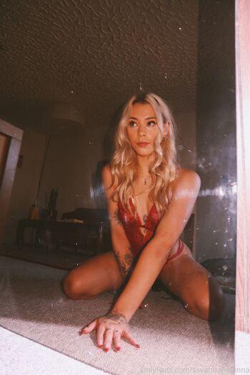 Dylan Moor / knifegrlfriend nude photo #26