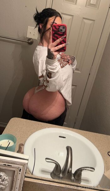 kxm2.0 nude photo #1