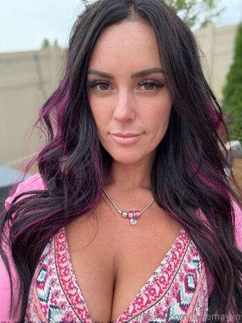 laciemayxo nude photo #21