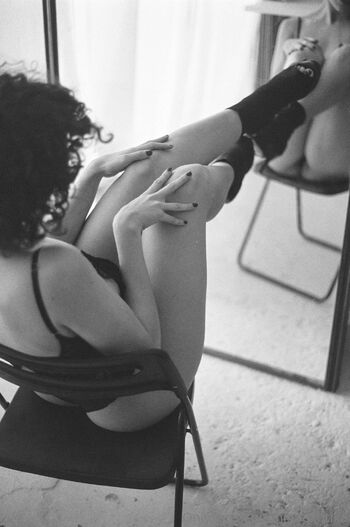 Nin / laperradenina nude photo #34