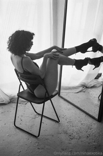 Nin / laperradenina nude photo #36