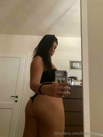 liagomezzz nude photo #14