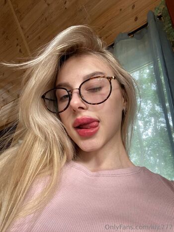 lily.777 nude photo #24
