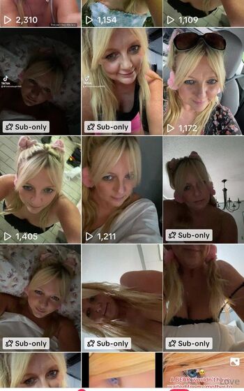 Lov / livelovelaugh1985 nude photo #9