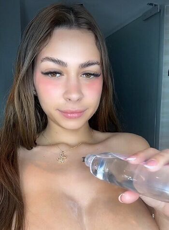 LoveLiaSmith nude photo #9