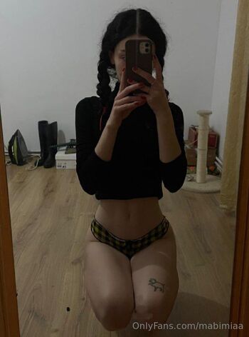 Mia / mabimiaa nude photo #10