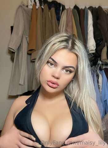 Maisy Lily Free / maisy_lily nude photo #18