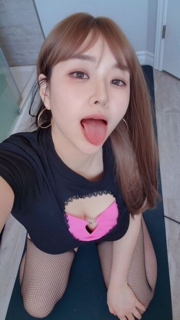 maple.oh nude photo #19