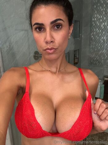 marierossixo nude photo #4