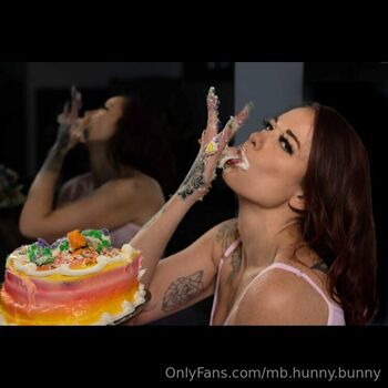 mb.hunny.bunny nude photo #9