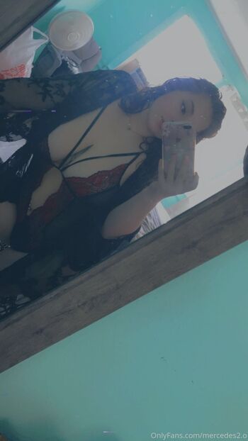 mercedes2.o nude photo #18