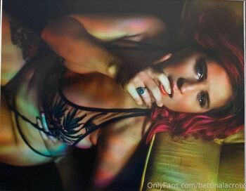 Rae of Sunshine / merfaebaerae nude photo #14