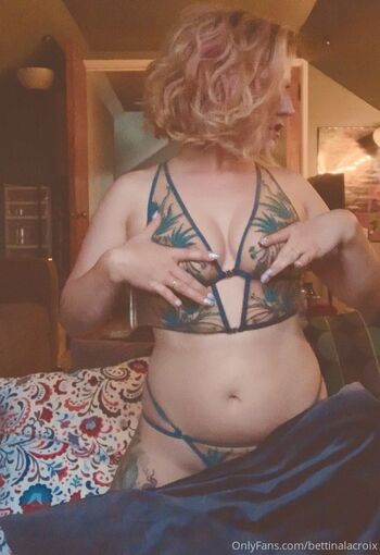 Rae of Sunshine / merfaebaerae nude photo #21