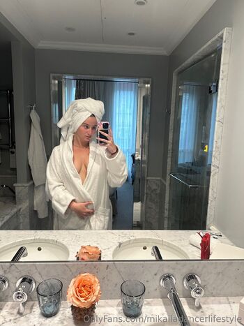 mikailadancerlifetsyl / mikailadancerlifestyle nude photo #4
