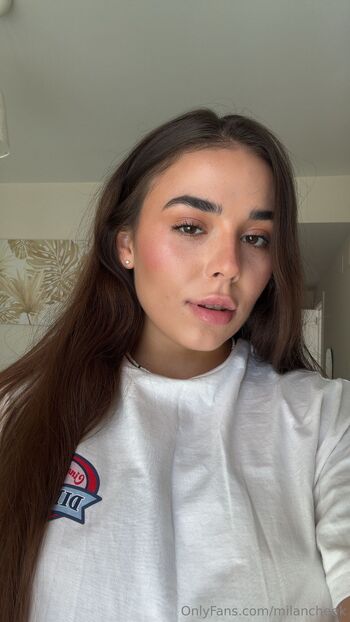 milancheek nude photo #13