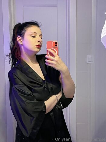 Aria Ros / misariarose nude photo #11
