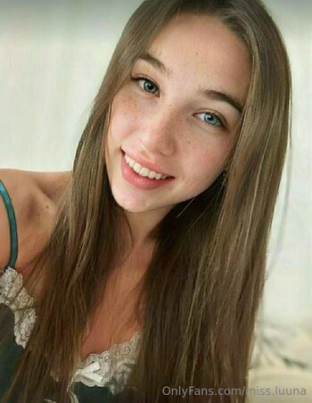 LUNA / miss.luuna nude photo #2