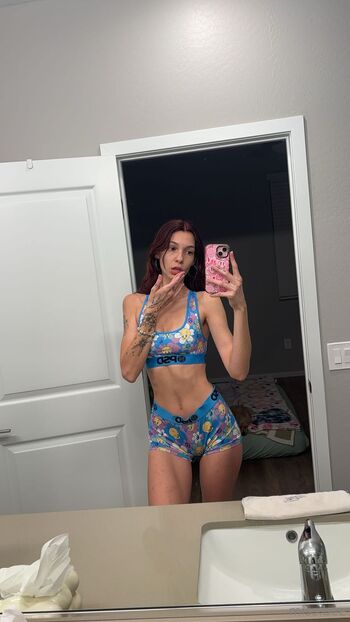 bri / miss.x.bee nude photo #40