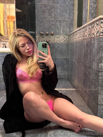 missbitch01 nude photo #1
