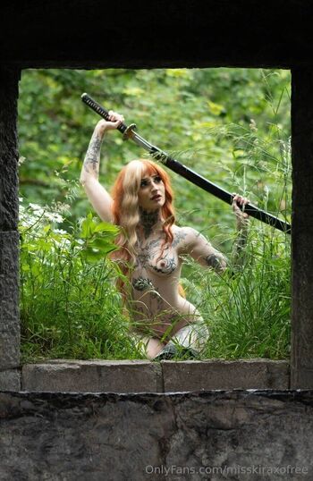 GOTH MOMMYS FREE PAGE / misskiraxofree nude photo #8