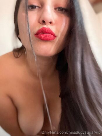 misslucysugarvip nude photo #7