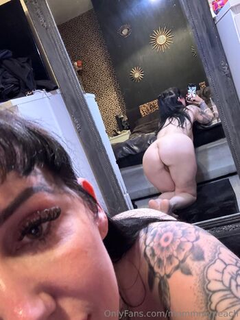 Peac / mommmypeach nude photo #33