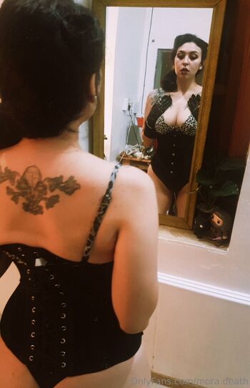 Mora Blacksoul... Nalgotic / mora.death nude photo #18