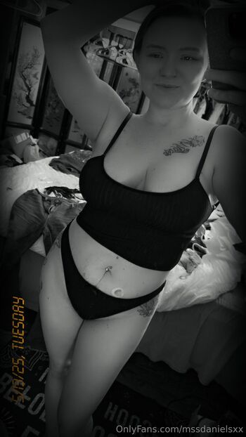 mssdanielsxx nude photo #4