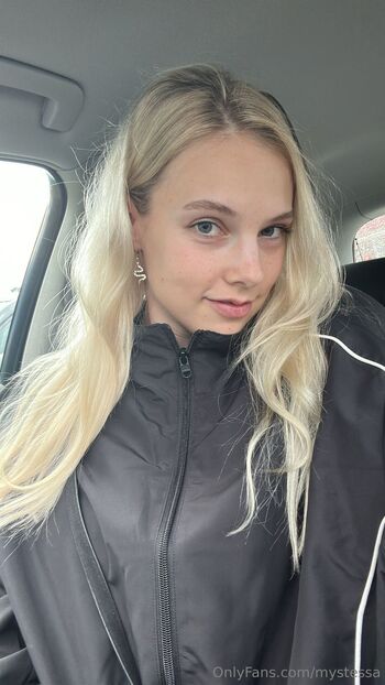 mystessa nude photo #25