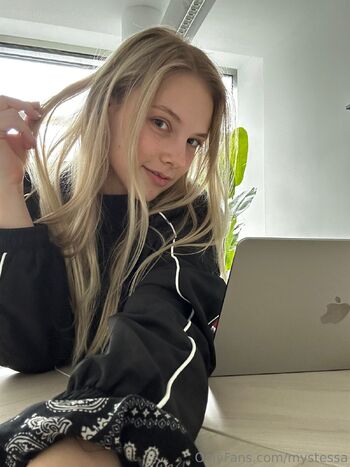 mystessa nude photo #28