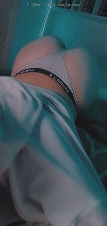 nahiahorsesof nude photo #5