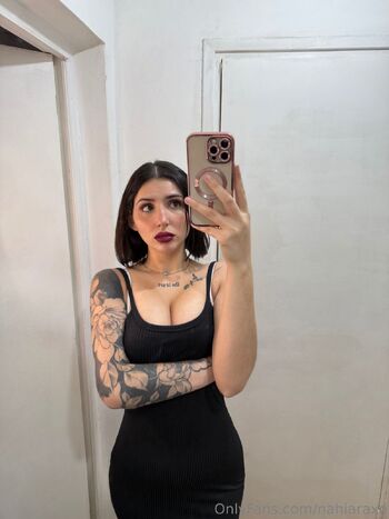 nahiaraxo nude photo #23