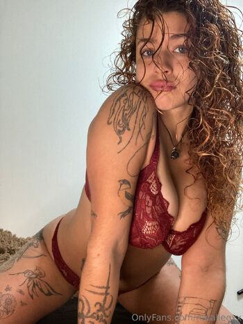Natalia / natalieexx nude photo #32