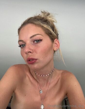 nina_dvg nude photo #9