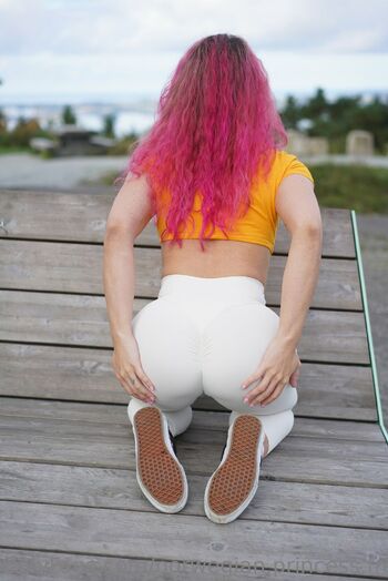 norwegian.princess.free nude photo #25