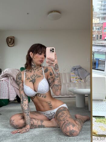 notsick3of nude photo #4