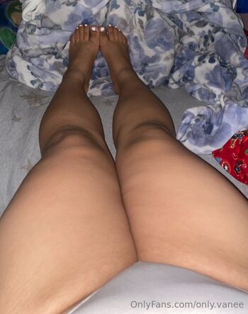 Vanessa / only.vanee nude photo #5